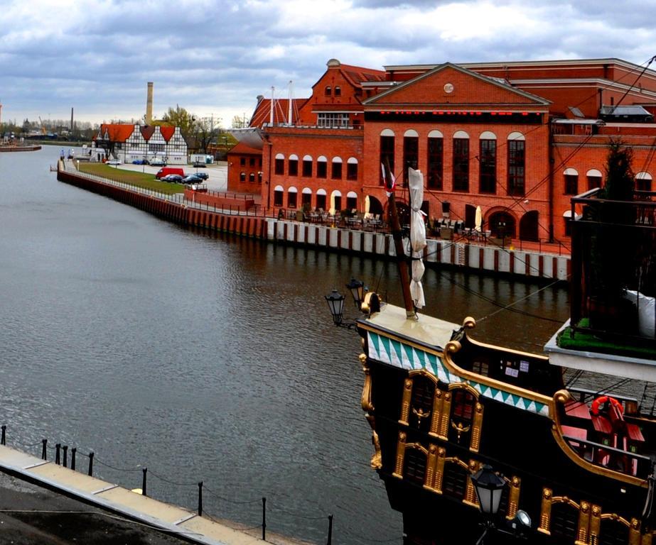 Gdansk Old Town River View Ngoại thất bức ảnh